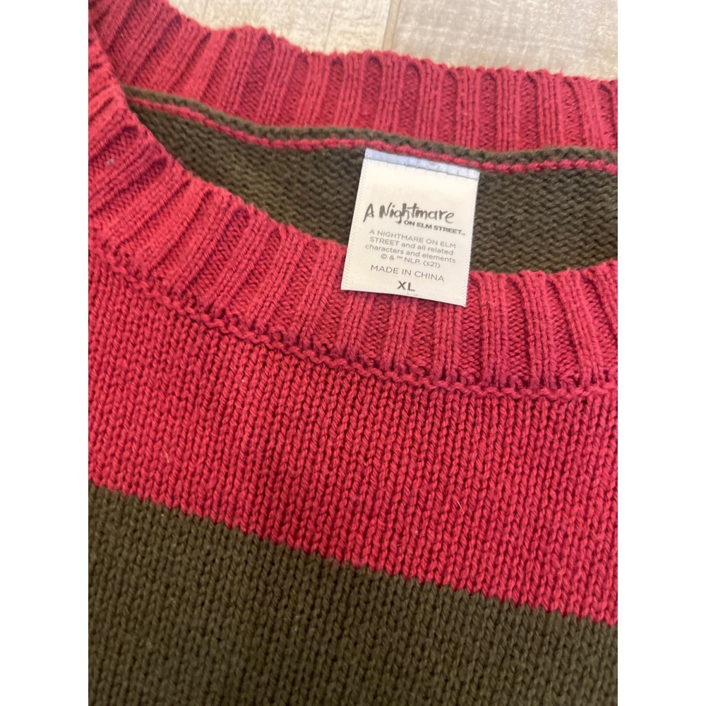 A Nightmare on Elm Street Freddy Krueger Striped Sweater Mens XL Red Green Knit